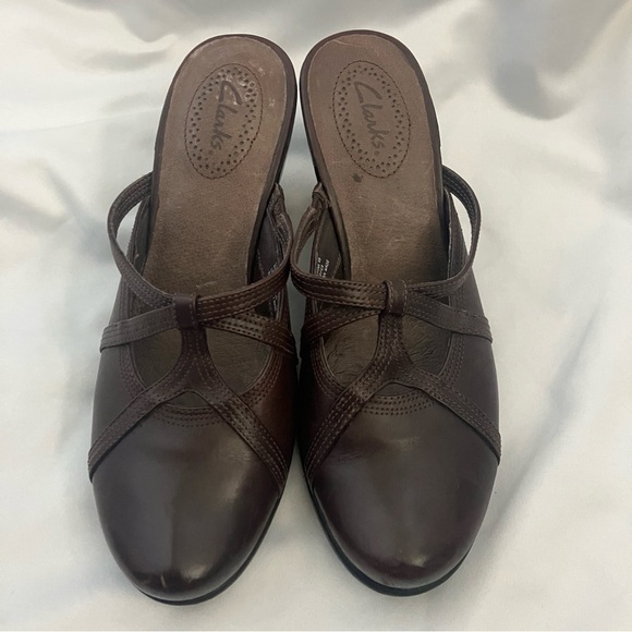 Clarks Vintage Brown Leather Mules size 8 - Picture 1 of 6